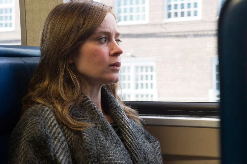 Emily Blunt en la-chica-del-tren-2016