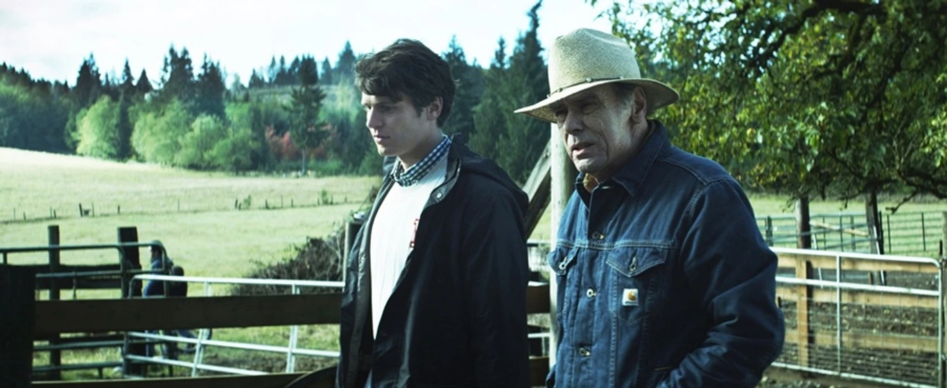 Dean Stockwell y Jonathan Groff en C.O.G.