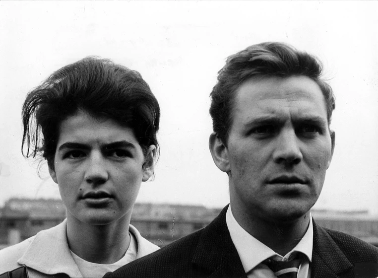 Armin Mueller-Stahl y Kati Székely en and-your-love-too