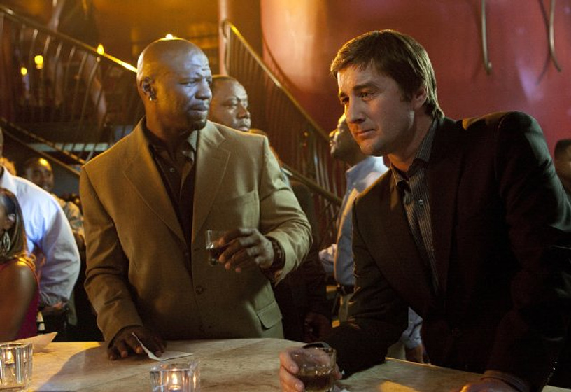 Luke Wilson y Terry Crews en Middle Men