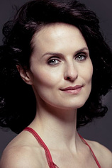 picture of actor Leanne Best