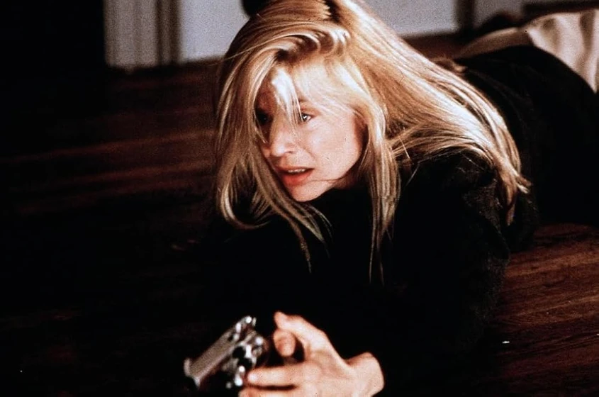 Linda Hamilton en vidas-separadas