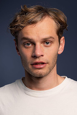 picture of actor Aidan Scott