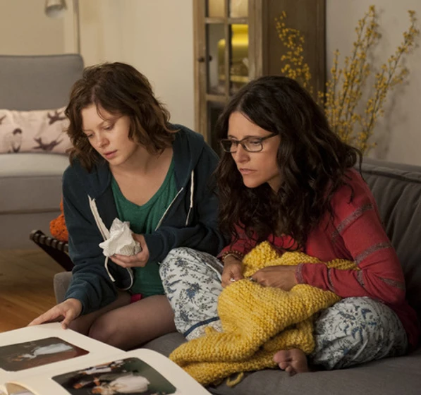 Julia Louis-Dreyfus y Tracey Fairaway en sobran-las-palabras