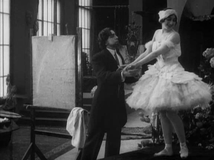 Vera Karalli en la-muerte-del-cisne