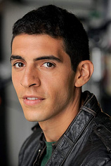picture of actor Julian Maroun