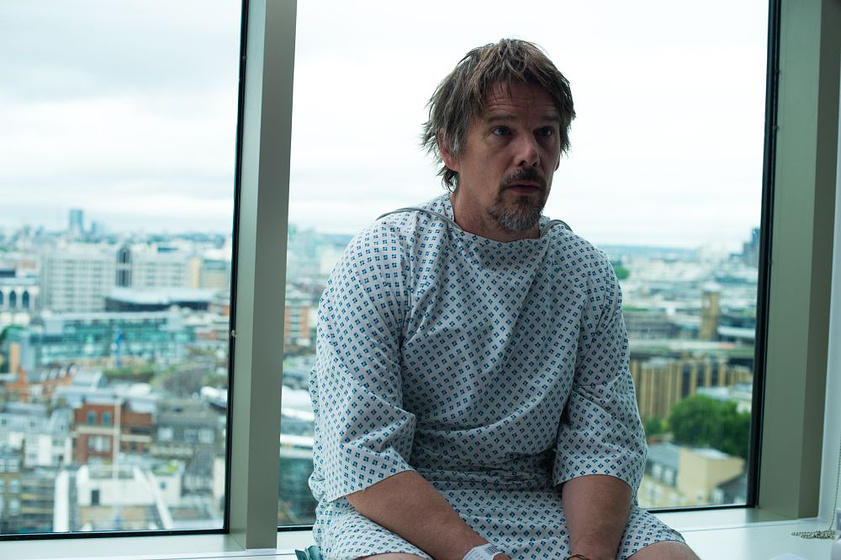 Ethan Hawke en Juliet, Desnuda