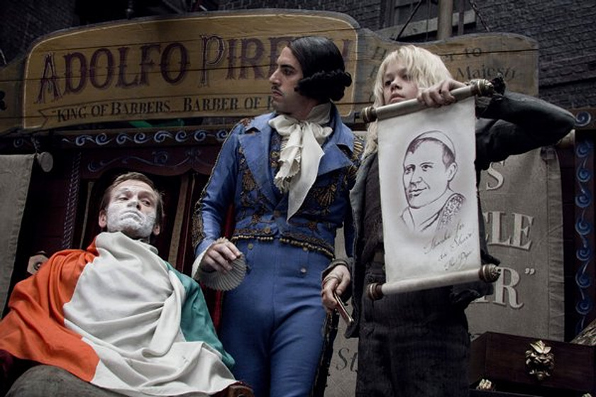 Sacha Baron Cohen y Ed Sanders en Sweeney Todd. El barbero diabólico de la calle Fleet