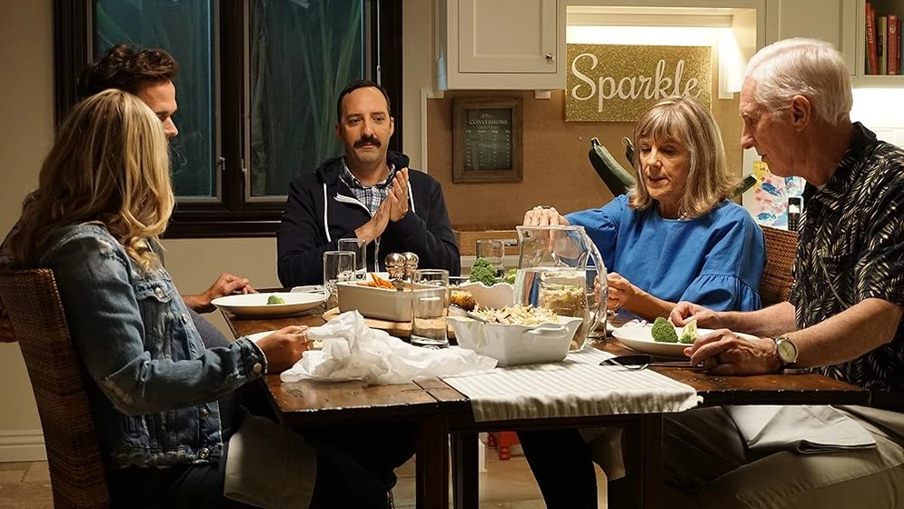 Elisha Cuthbert, Phil Reeves, Tony Hale, David Walton y Mimi Kennedy en querida-elizabeth