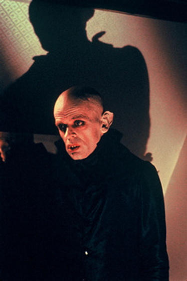 Klaus Kinski en Nosferatu, vampiro de la noche