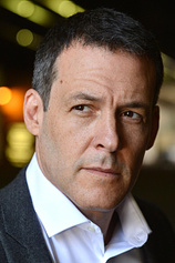 picture of actor Robert Pralgo