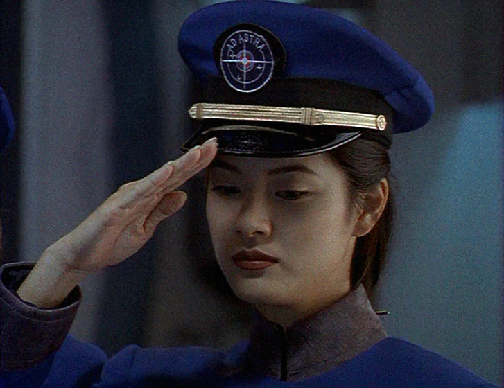Kelly Hu en Comando Estelar