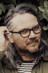 photo of person Jeff Tweedy