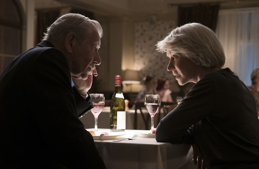 Helen Mirren y Ian McKellen en La Gran Mentira