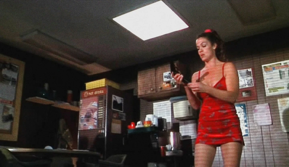Claudia Christian en el-sustituto-3-aulas-violentas