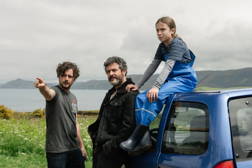 Isak Férriz, Julia Sulleiro y Carlos Solano en leo-lou