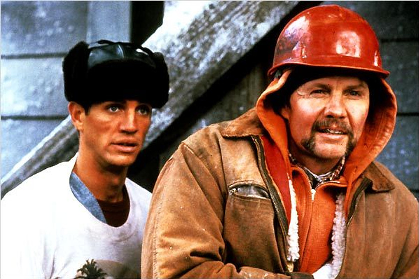 Jon Voight y Eric Roberts en El Tren del infierno