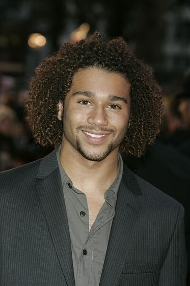 Corbin Bleu en High School Musical 3. Fin de Curso (Premiere en Londres. Octubre 2008)