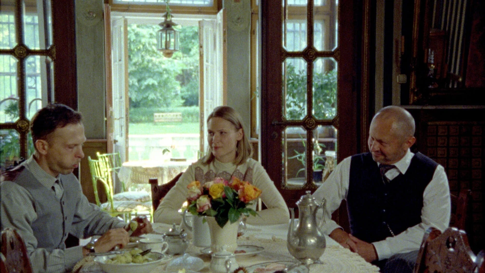 Agnieszka Zulewska y Piotr Trojan en the-assistant-2025