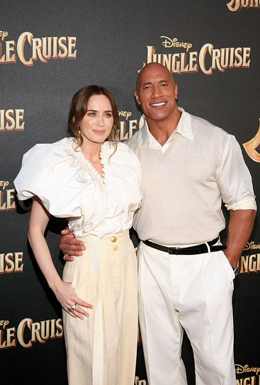 Dwayne Johnson y Emily Blunt en Jungle Cruise (Premiere en Los Angeles. Julio 2021)