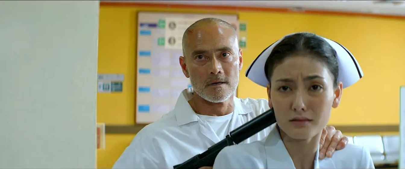 Mark Dacascos y Rina Chatamonchai en one-night-in-bangkok