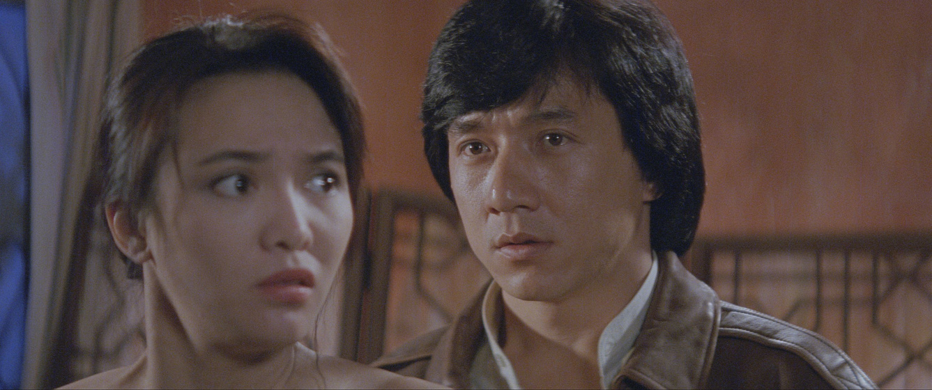 Jackie Chan y Carol Cheng en Operación Cóndor: La Armadura de Dios II