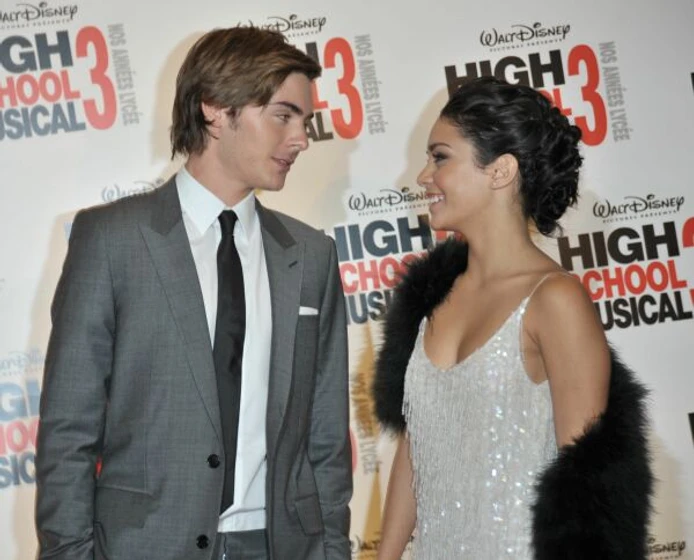 Vanessa Hudgens y Zac Efron en High School Musical 3. Fin de Curso (Premiere en Paris. Septiembre 2008)