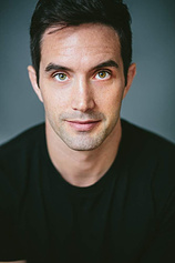 picture of actor Casey Manderson