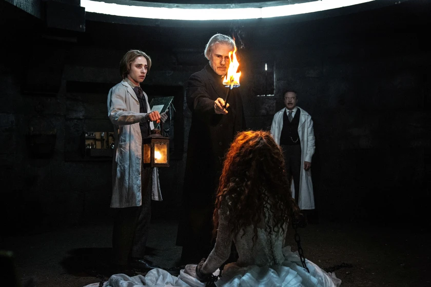 Christoph Waltz en dracula-e27e4ac3-3fab-45e1-b9d7-f55e8fb9540e