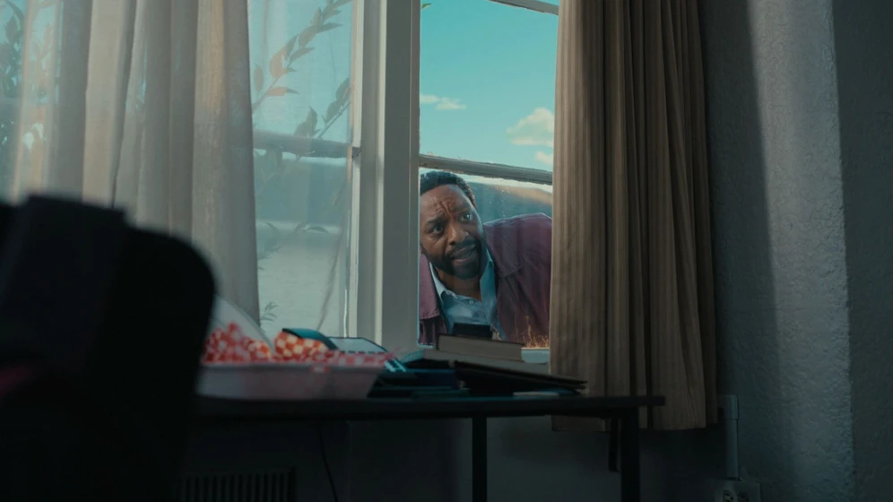 Chiwetel Ejiofor en backrooms