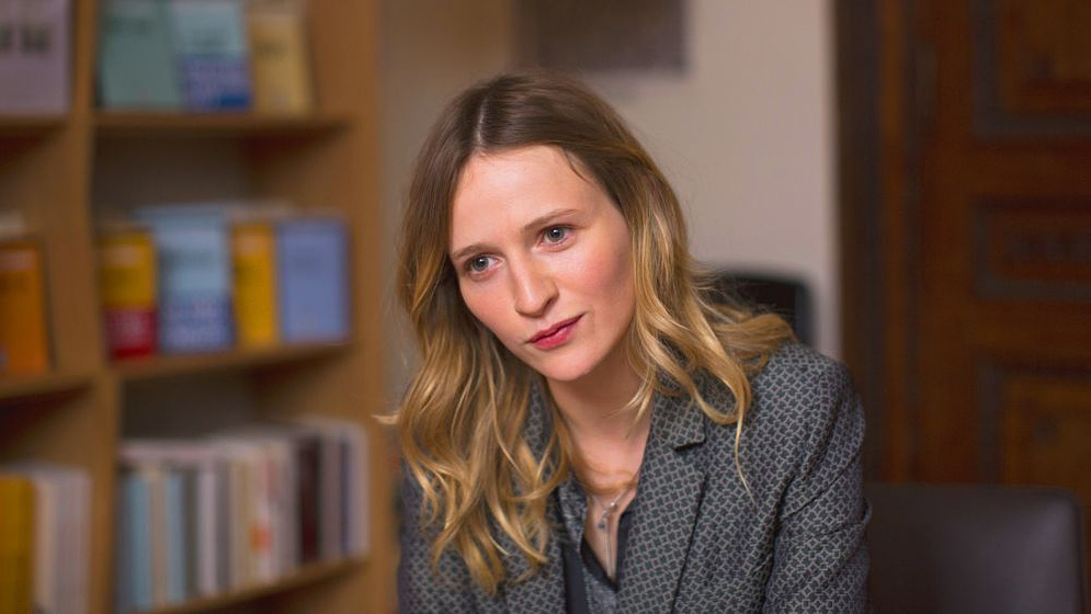 Christa Theret en Dobles Vidas