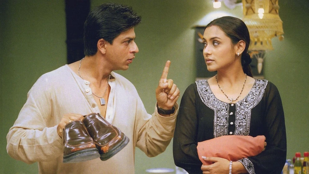Shah Rukh Khan y Rani Mukerji en chalte-chalte