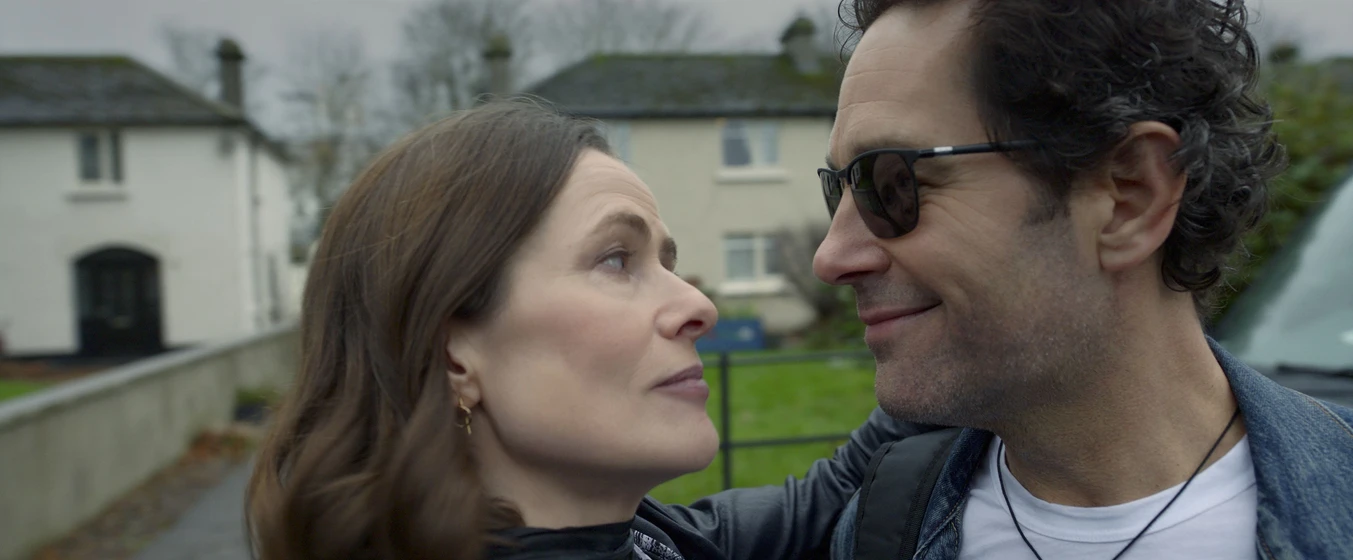 Paul Rudd y Marcella Plunkett en letras-robadas