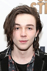 picture of actor Mark McKenna