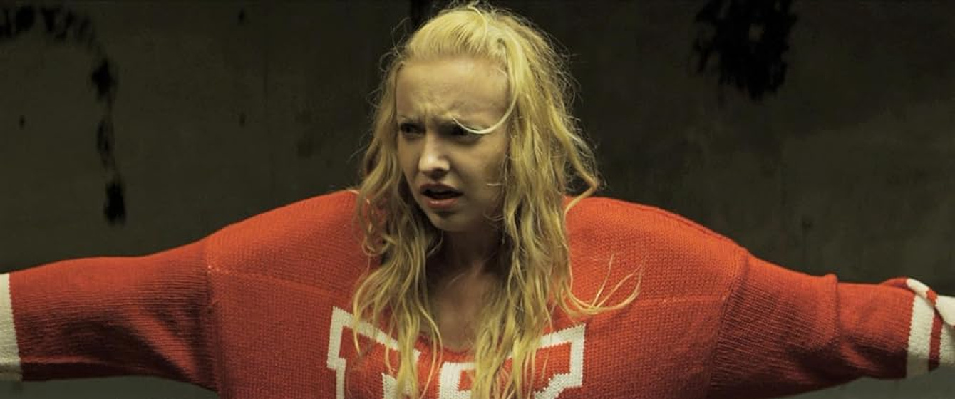 Dani Barker en the-scarehouse