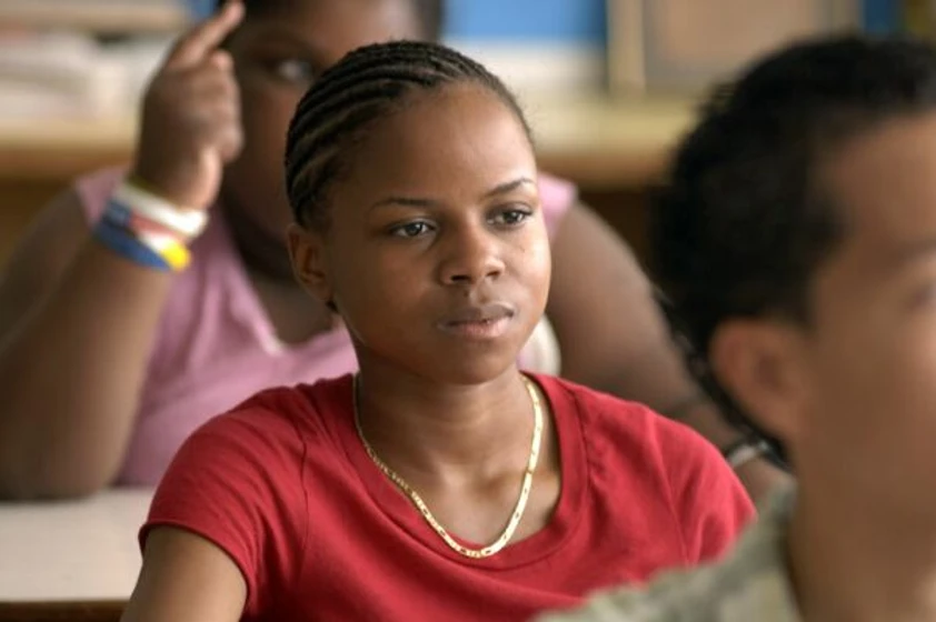 Shareeka Epps en half-nelson