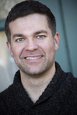 picture of actor J.R. Brown