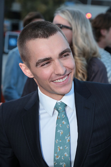 Dave Franco en Malditos Vecinos 2 (Premiere en Los Angeles. Mayo 2016)