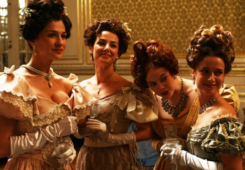 Margarida Vila-Nova, Catarina Wallenstein, Sofia Aparício y Helena Coelho en Misterios de Lisboa