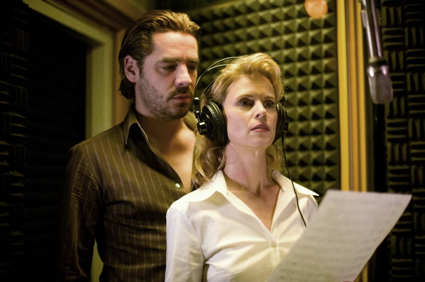 Tobias Oertel y Leslie Malton en unschuld