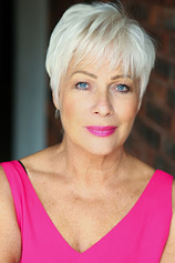 picture of actor Denise Welch