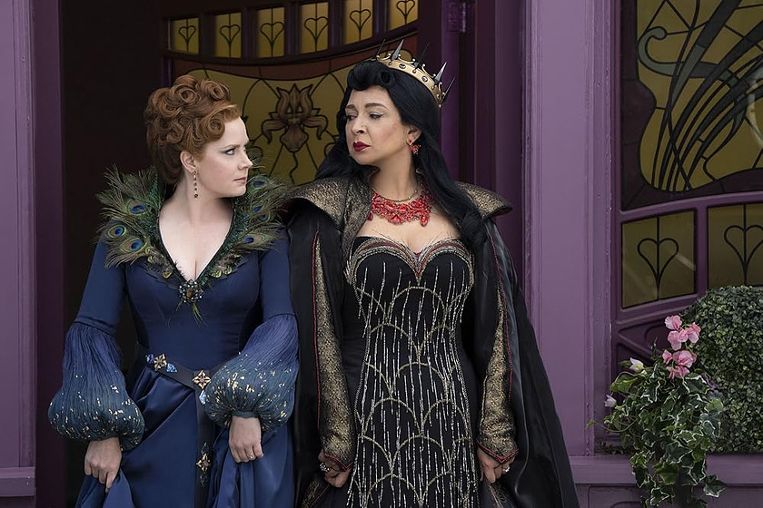 Amy Adams y Maya Rudolph en Desencantada: Vuelve Giselle