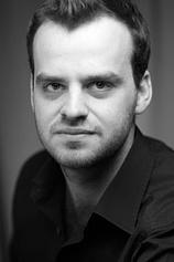 photo of person Joshua Higgott