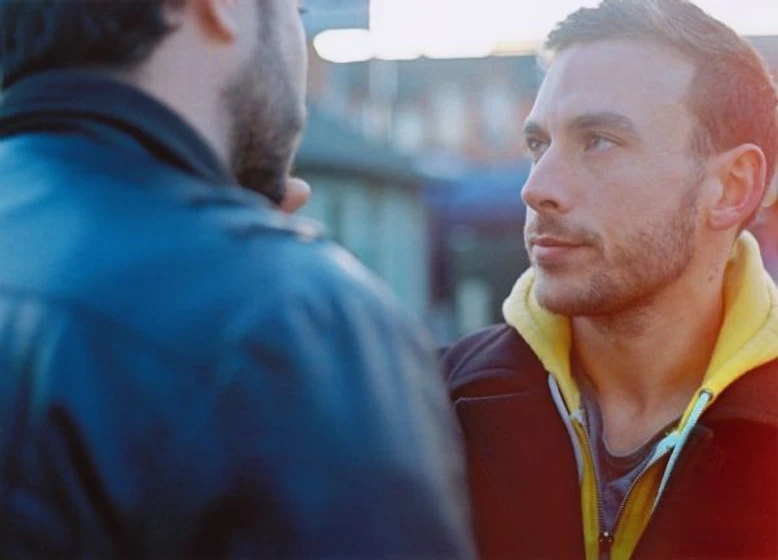 Tom Cullen y Chris New en weekend