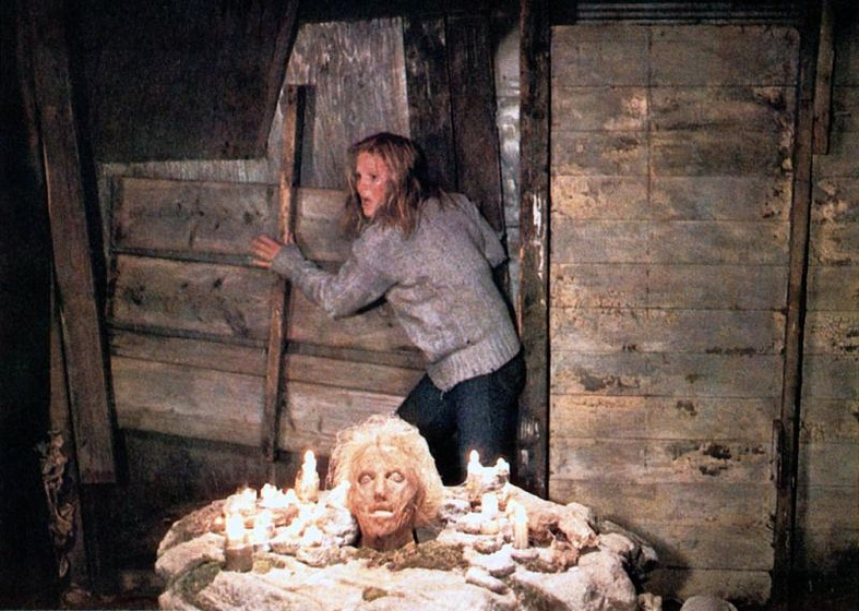 Betsy Palmer y Amy Steel en Viernes 13 II Parte