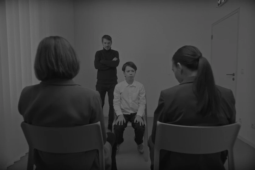 Szabolcs Hajdu, Zsófia Szamosi, Eliza Sodró y Ágoston Sáfrány en growing-down