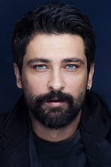 picture of actor Onur Tuna