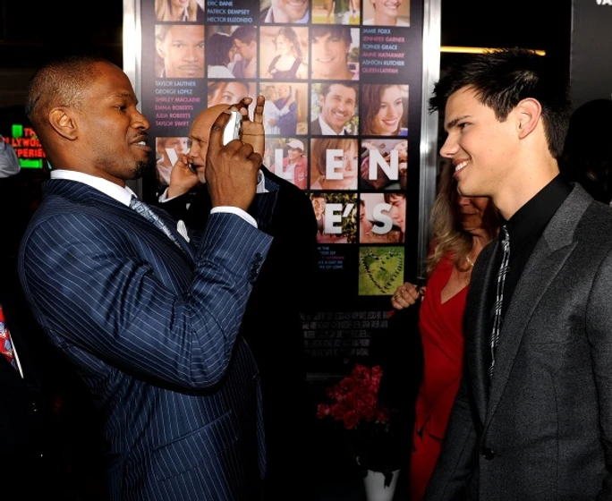 Jamie Foxx y Taylor Lautner en historias-de-san-valentin (Premiere L.A.)