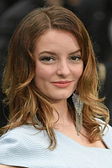 photo of person Dakota Blue Richards