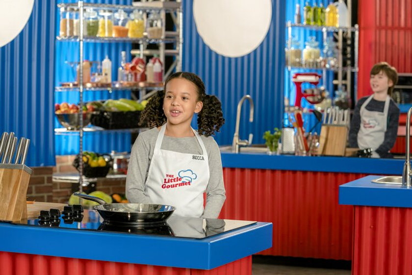 Aria Birch en Cocinando con Amor